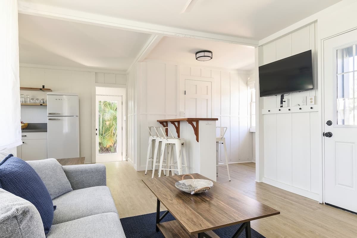 Home in Haiku-Pauwela · ★4.89 · 4 bedrooms · 4 beds · 2.5 baths - Photo 5