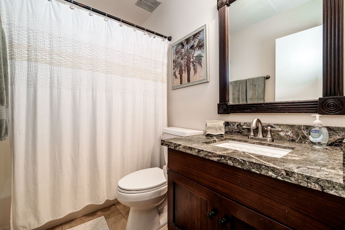 Condo in Kahuku · ★4.73 · 2 bedrooms · 3 beds · 2 shared baths - Photo 1