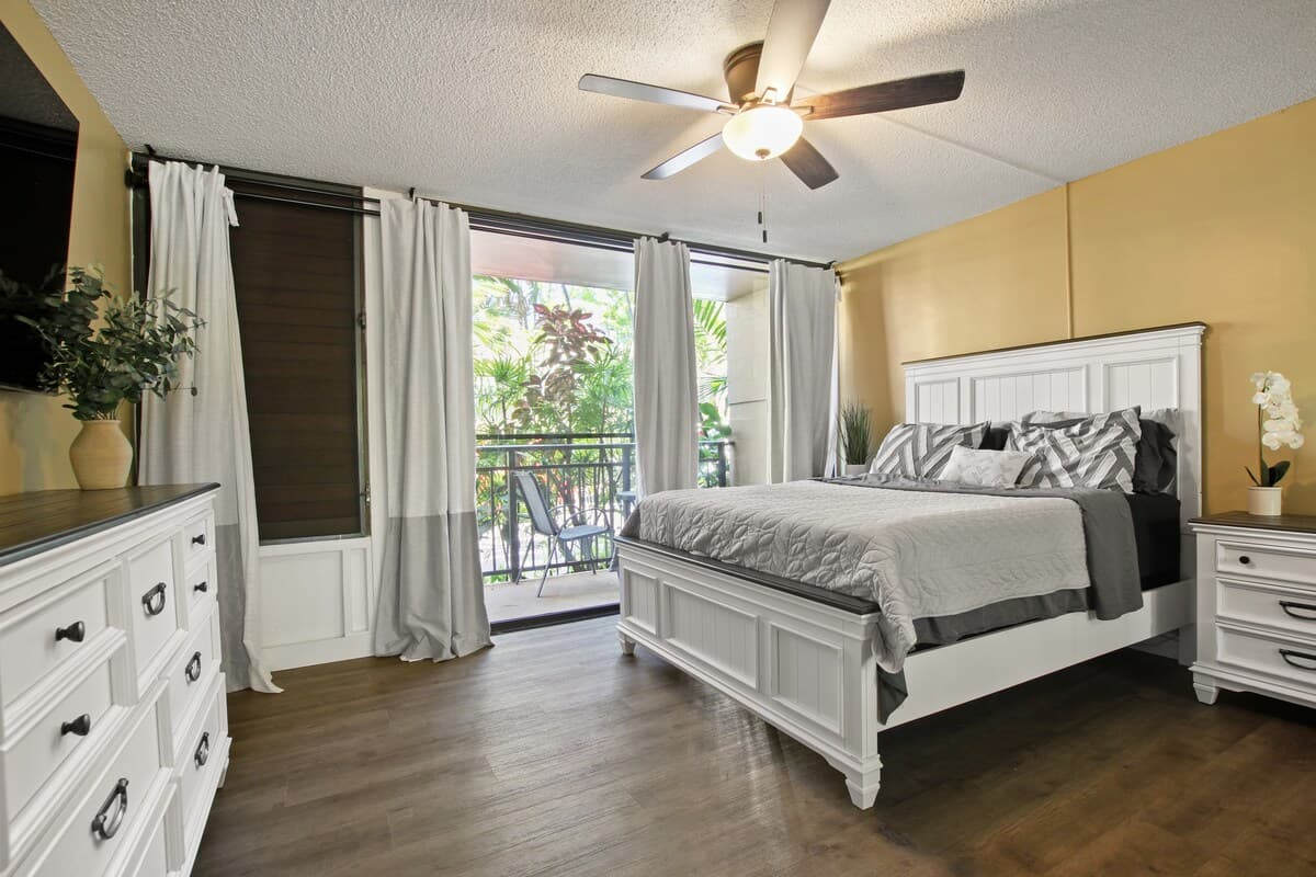 Condo in Kailua-Kona · ★4.81 · 1 bedroom · 1 bed · 1 private bath - Photo 2