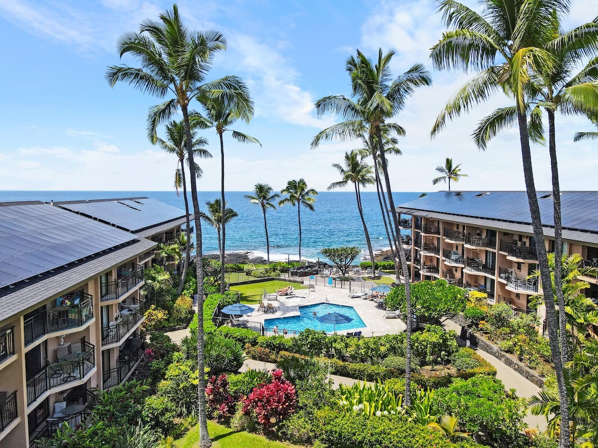 Condo in Kailua-Kona · ★4.81 · 1 bedroom · 1 bed · 1 private bath - Photo 1