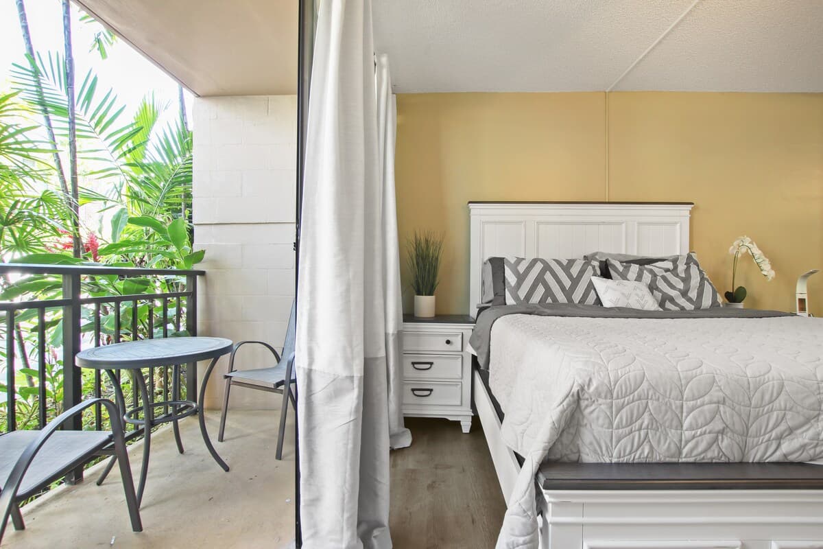 Condo in Kailua-Kona · ★4.81 · 1 bedroom · 1 bed · 1 private bath - Photo 3