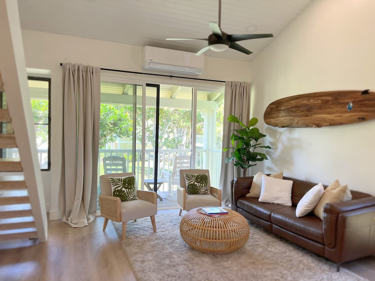 Condo in Kahuku · ★4.93 · 2 bedrooms · 3 beds · 2 private baths - Photo 5