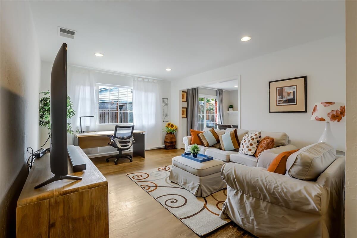Peaceful Family Home Between SF & Silicon Valley - Photo 2