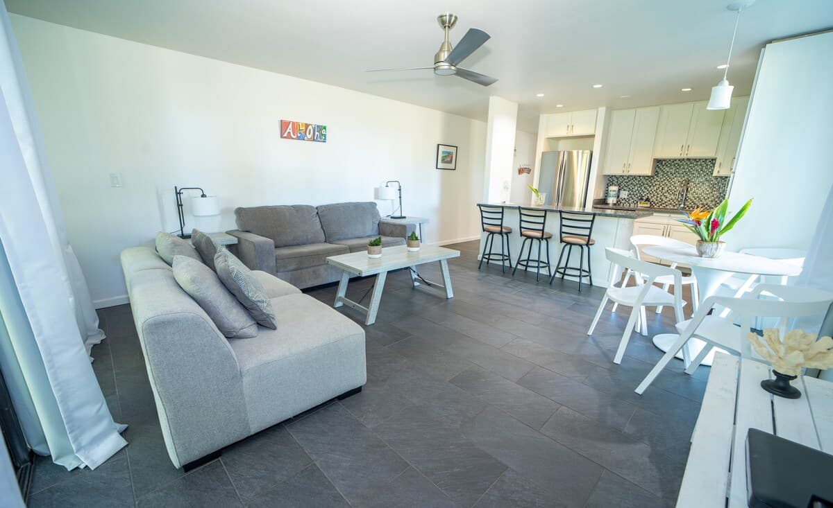 Condo in Kahuku · ★4.9 · 1 bedroom · 3 beds · 1 private bath - Photo 3