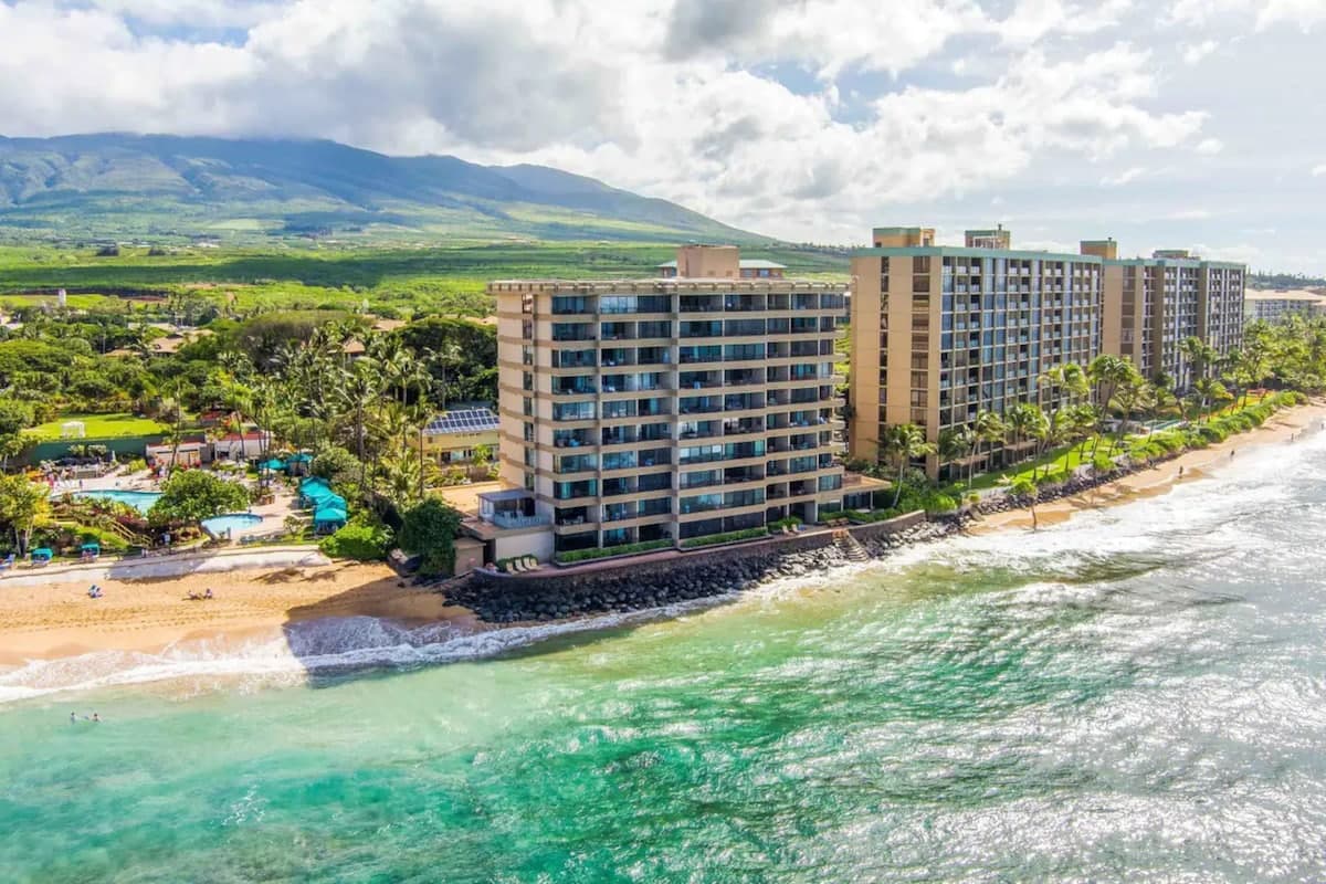 Condo in Lahaina · ★4.73 · Studio · 2 beds · 1 private bath - Photo 3