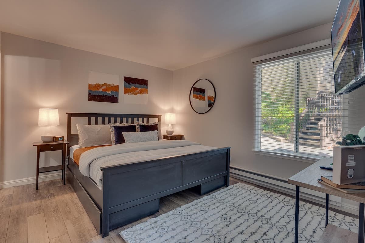 Condo in Incline Village · ★4.9 · 3 bedrooms · 3 beds · 2.5 private baths - Photo 1