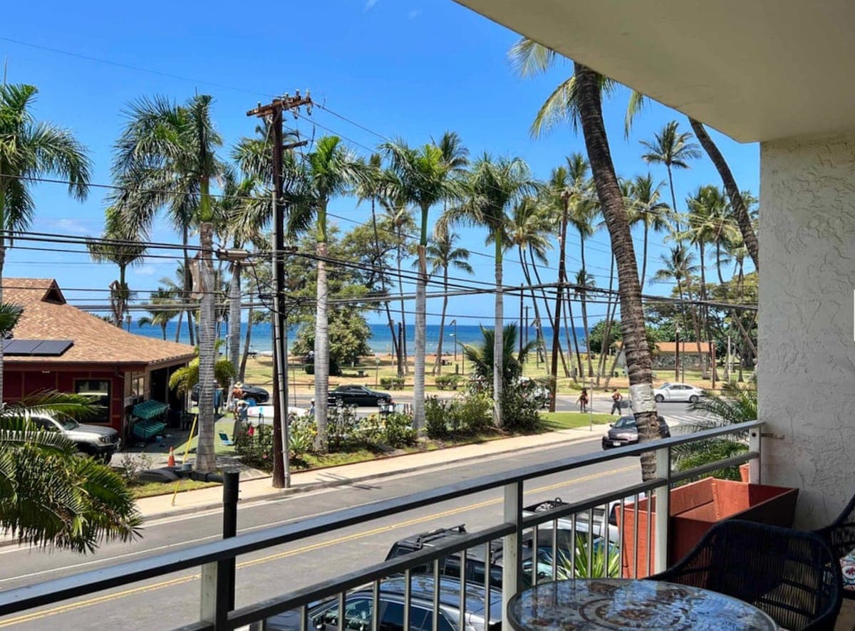 Condo in Kihei · ★4.94 · 1 bedroom · 2 beds · 1 private bath - Photo 1