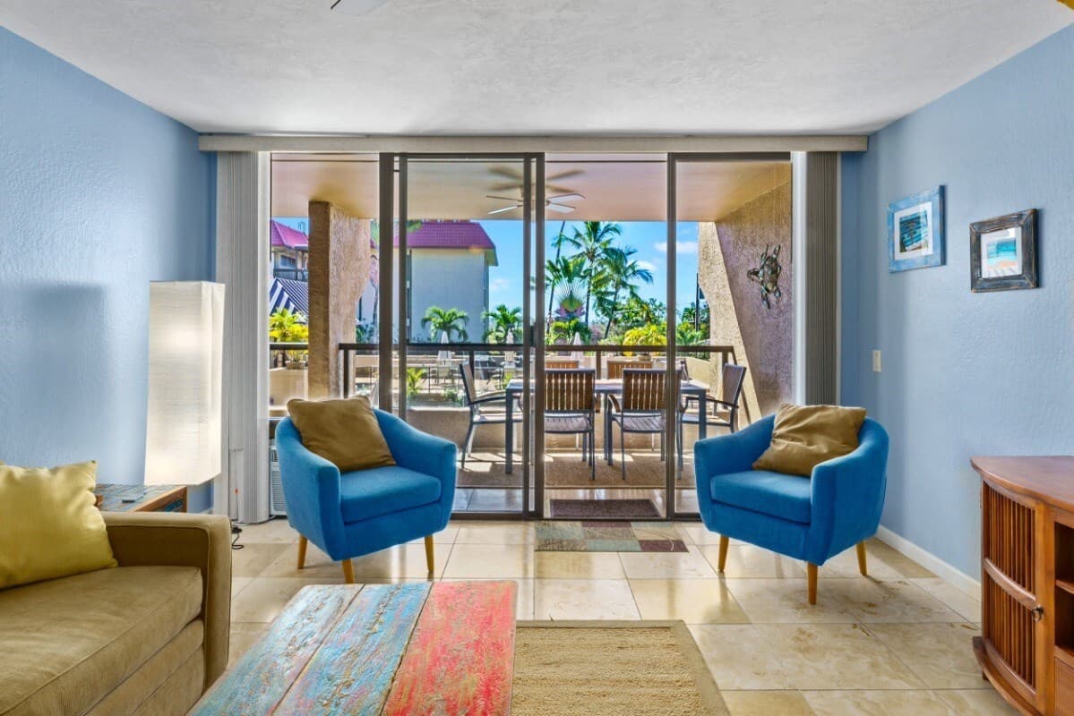 Condo in Kailua-Kona · ★4.96 · 1 bedroom · 2 beds · 2 baths - Photo 4