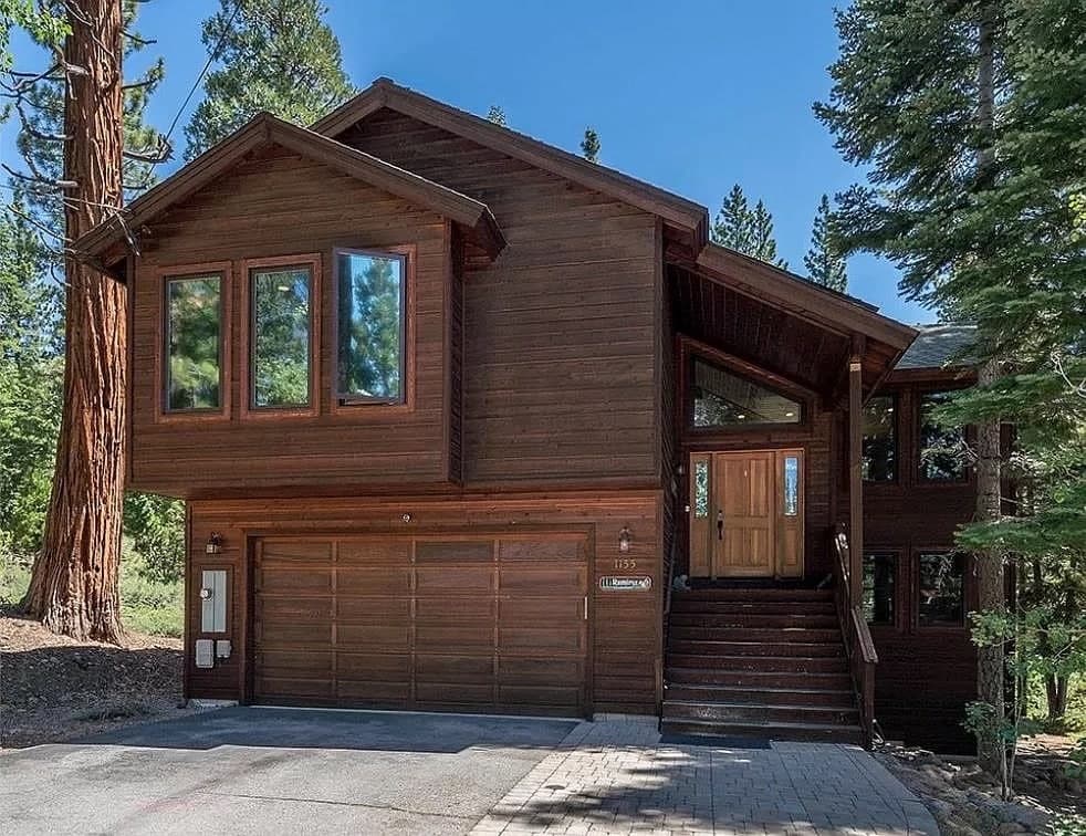 Two-Level Cabin with Hot Tub Near Lake Tahoe - Photo 4