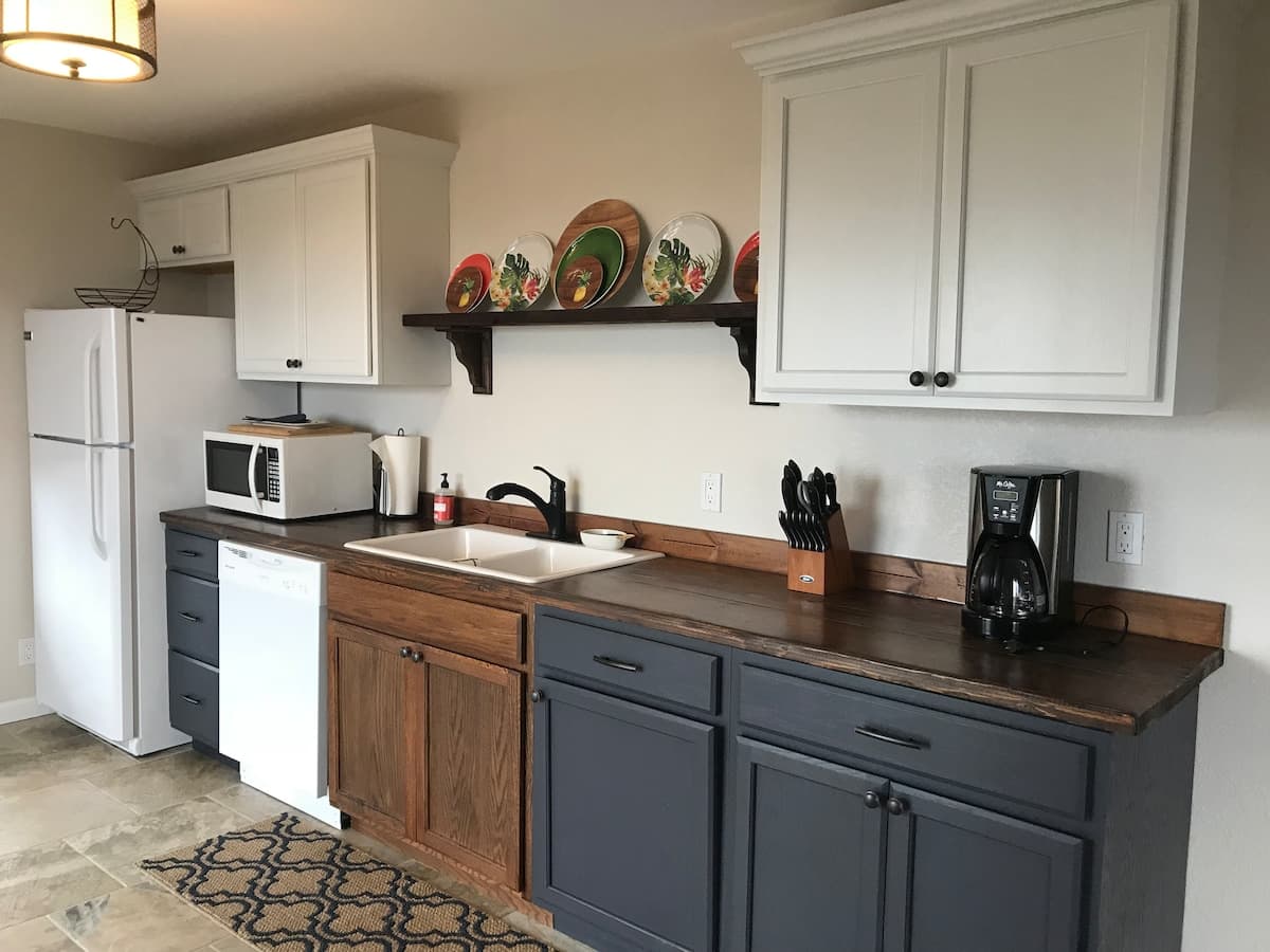 Affordable Suite With Oceanfront Pool! - Photo 3