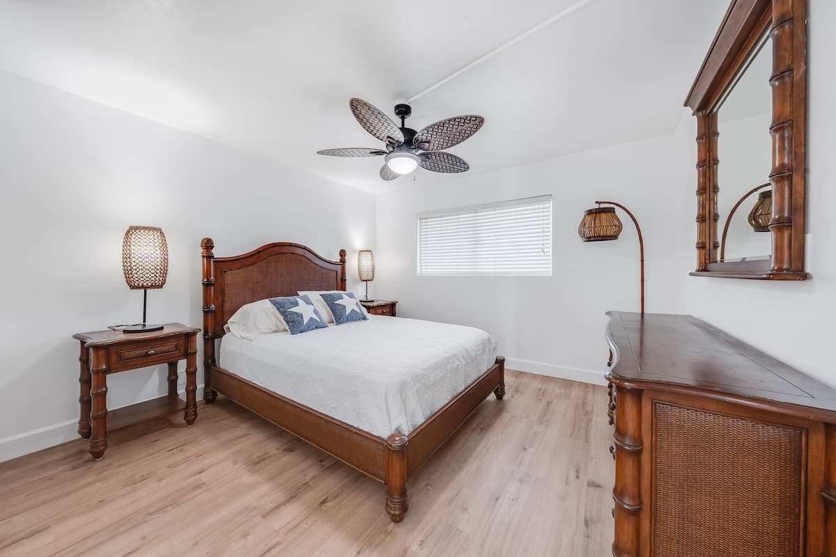 Condo in Kihei · ★4.9 · 2 bedrooms · 3 beds · 2 private baths - Photo 2