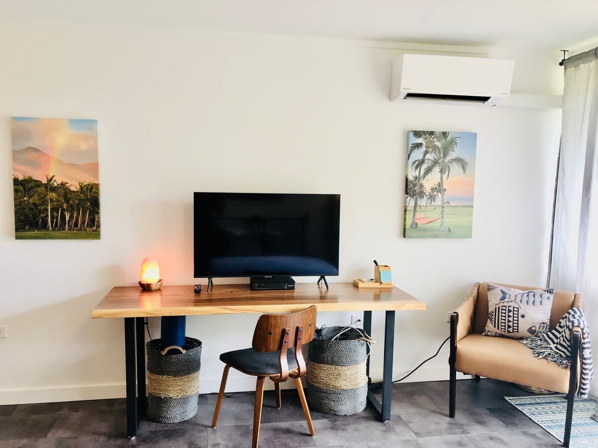 Condo in Lahaina · ★4.98 · Studio · 1 bed · 1 private bath - Photo 3