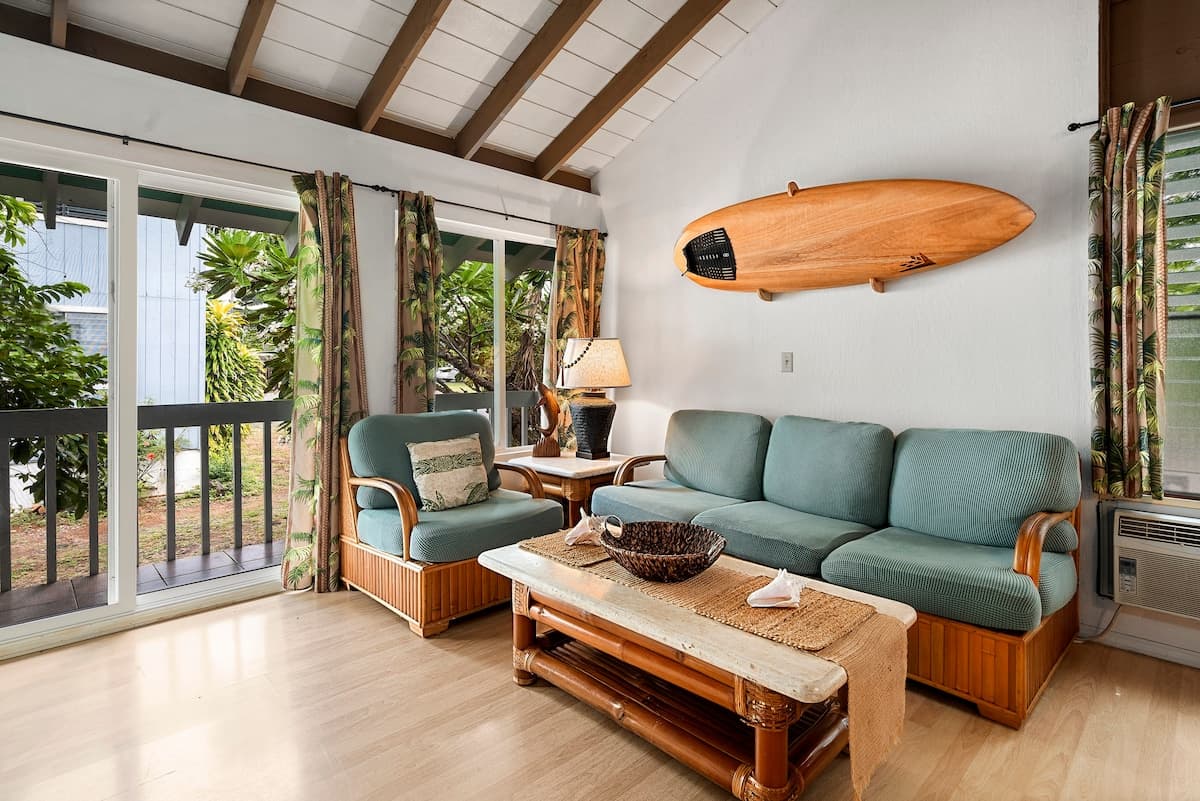 Home in Kailua-Kona · ★4.82 · 4 bedrooms · 5 beds · 4 private baths - Photo 4