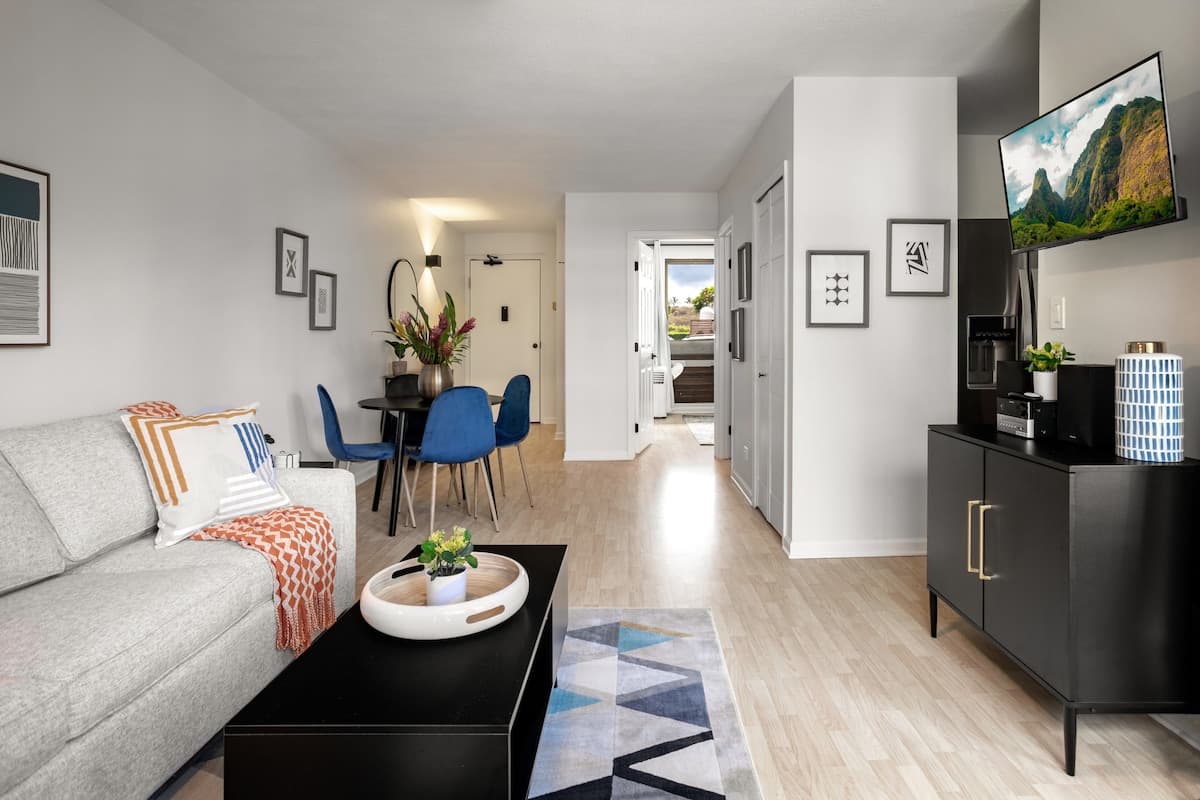 Condo in Lahaina · ★4.93 · 1 bedroom · 2 beds · 1 private bath - Photo 1
