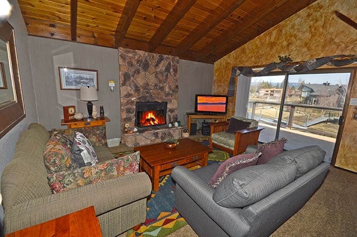 Waterfront Home with Private Dock & Hot Tub - Photo 4