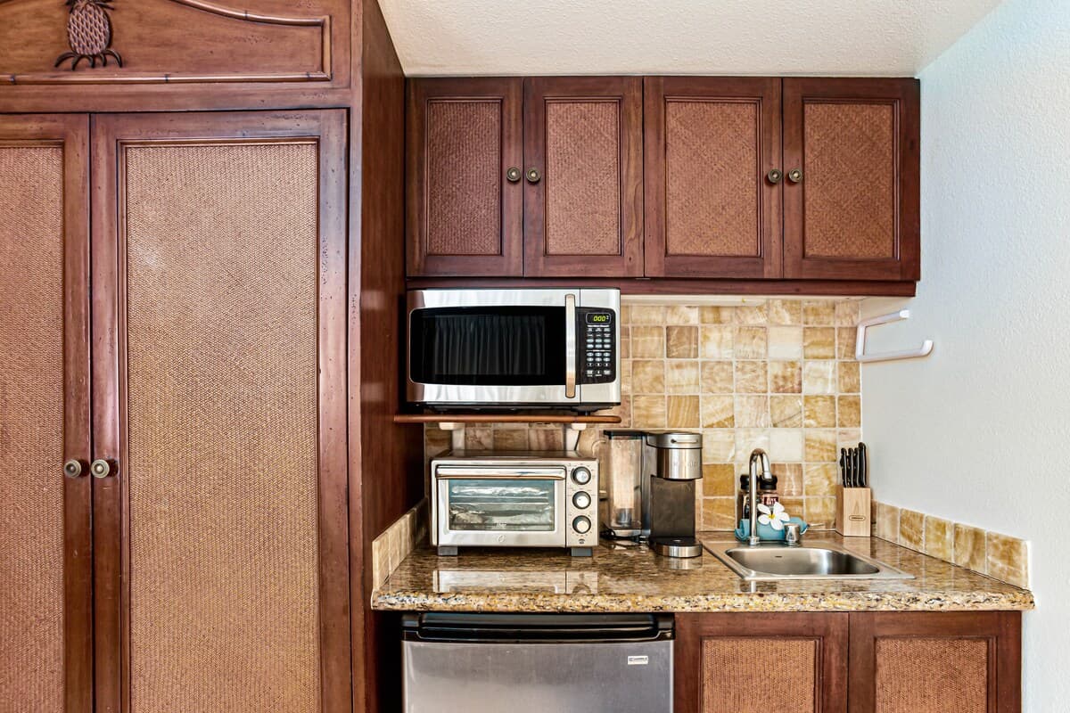 Condo in Kapaa · ★4.98 · 1 bedroom · 2 beds · 1 private bath - Photo 5