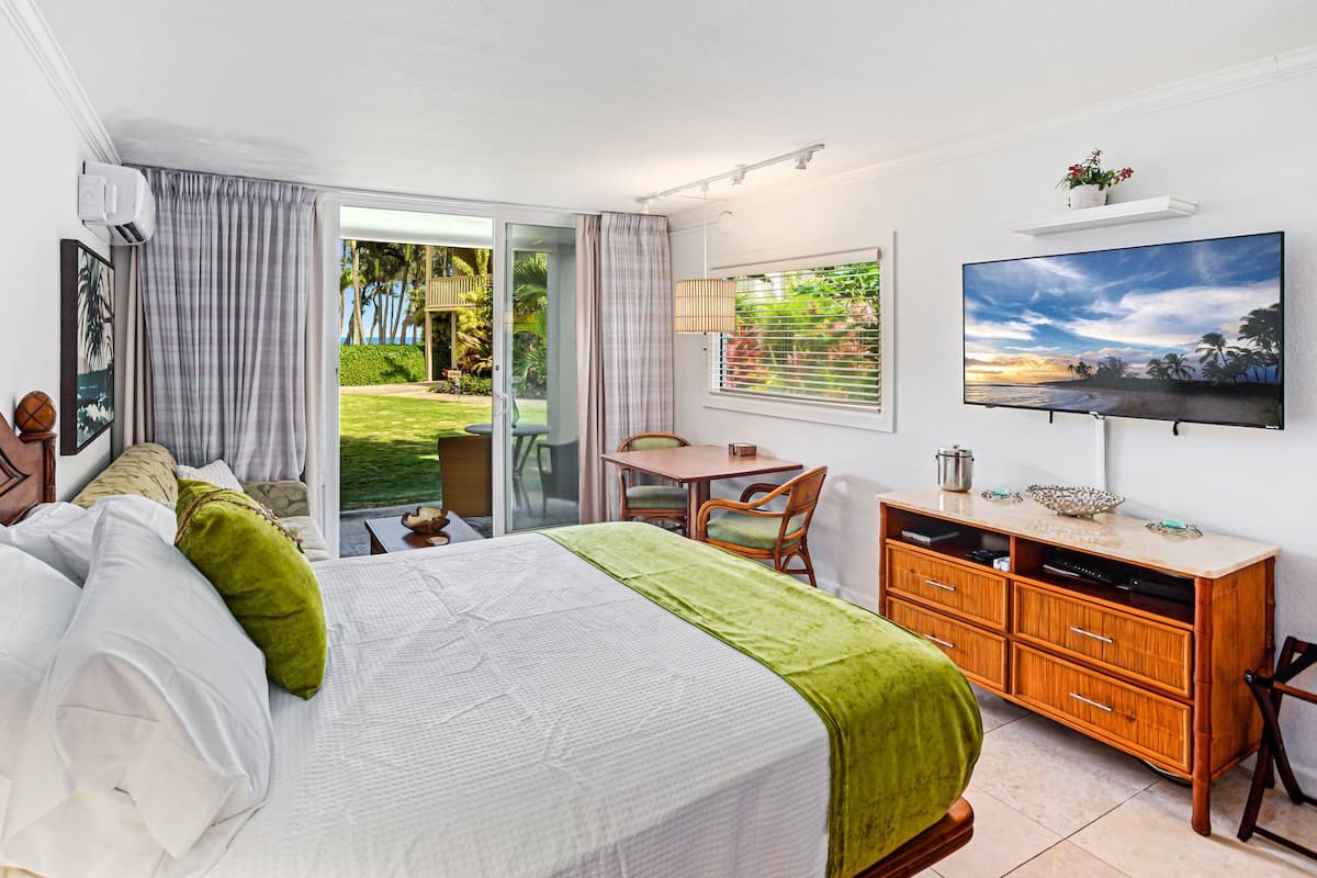 Condo in Kapaa · ★4.98 · 1 bedroom · 2 beds · 1 private bath - Photo 1
