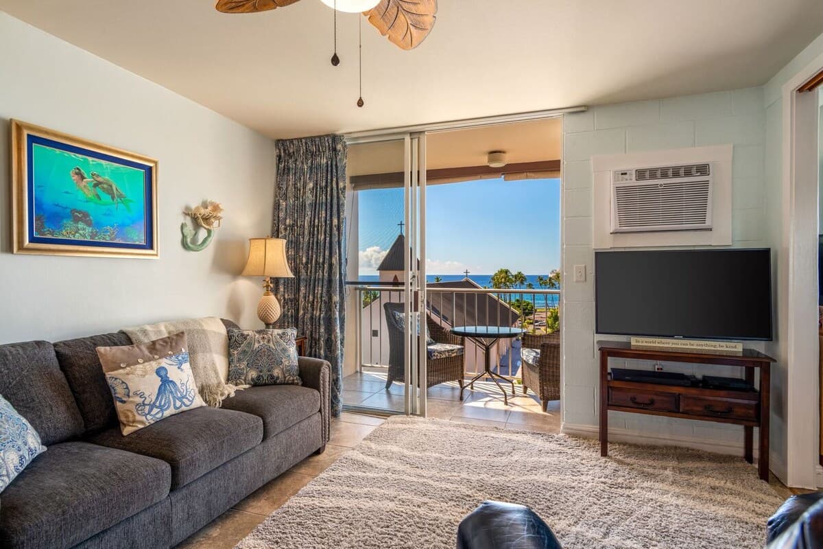 Condo in Kailua-Kona · ★5.0 · 1 bedroom · 1 bed · 1 shared bath - Photo 5
