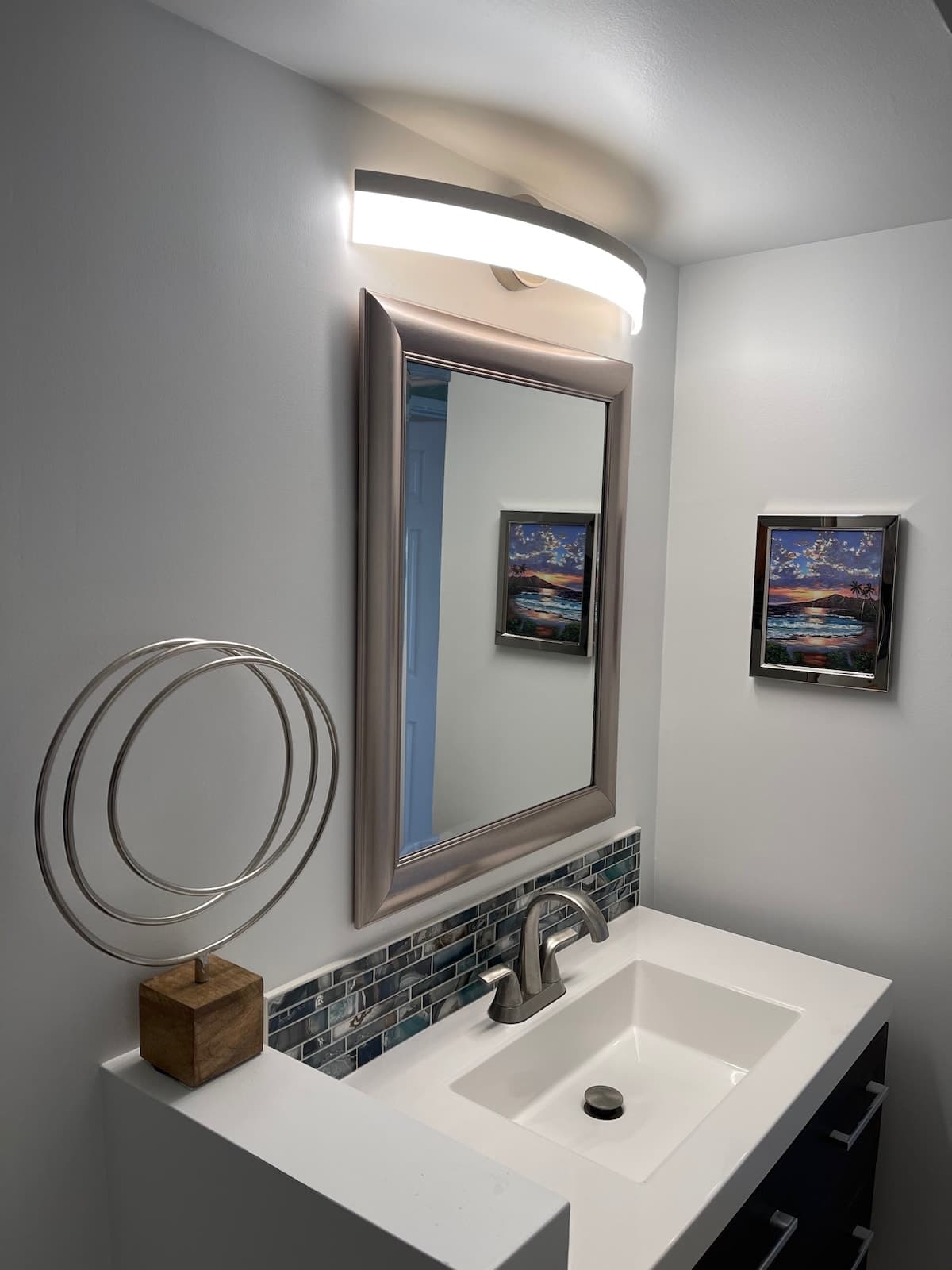 Condo in Lahaina · ★4.94 · 1 bedroom · 2 beds · 1 bath - Photo 4