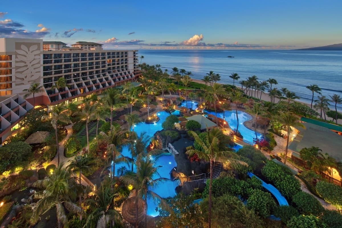 Condo in Lahaina · ★5.0 · 2 bedrooms · 4 beds · 2 private baths - Photo 4