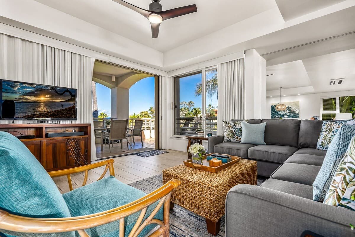 Condo in Wailea · ★4.88 · 1 bedroom · 2 beds · 2 baths - Photo 2