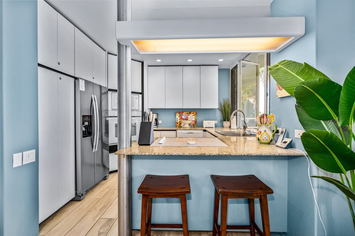 Condo in Wailea · ★4.88 · 1 bedroom · 2 beds · 2 baths - Photo 5