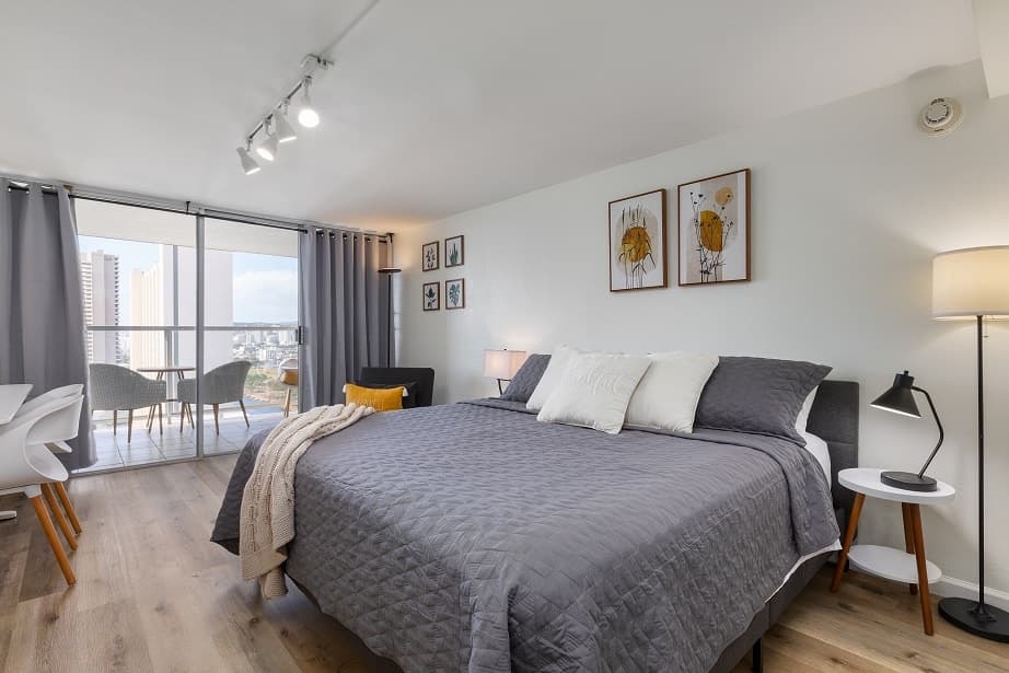 Condo in Honolulu · ★4.89 · 1 bedroom · 1 bed · 1 private bath - Photo 3