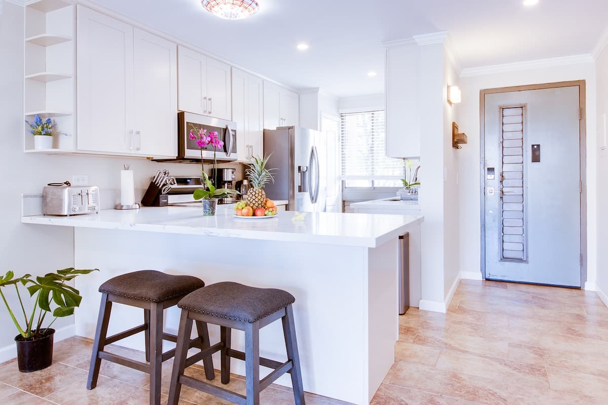 Condo in Lahaina · ★4.91 · 2 bedrooms · 3 beds · 2 baths - Photo 4