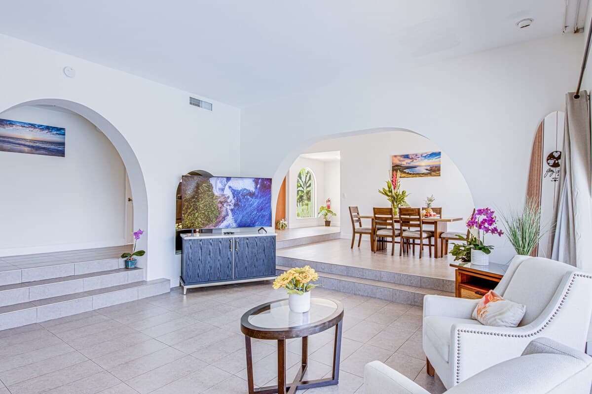 Villa in Lahaina · ★4.8 · 3 bedrooms · 6 beds · 3 baths - Photo 5