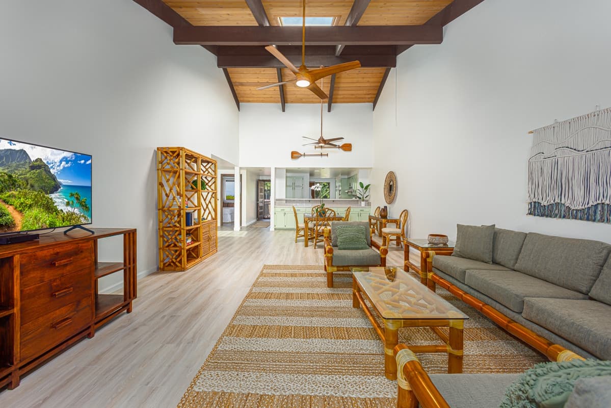 Condo in Kailua-Kona · ★4.87 · 3 bedrooms · 4 beds · 3 private baths - Photo 1