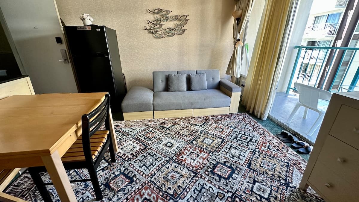 Condo in Honolulu · ★4.89 · Studio · 3 beds · 1 private bath - Photo 1