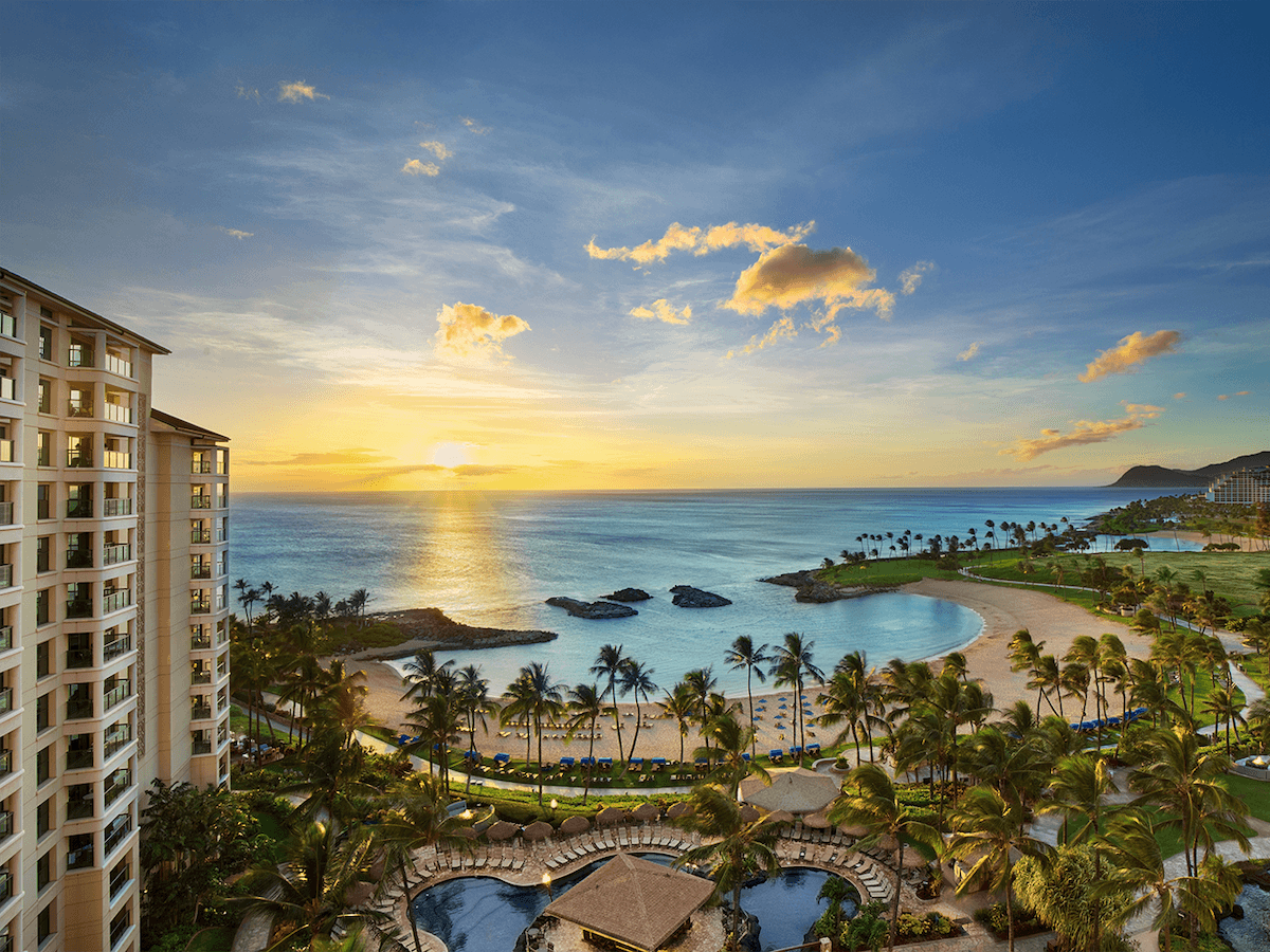 Resort in Kapolei · ★5.0 · 3 bedrooms · 4 beds · 3 private baths - Photo 1