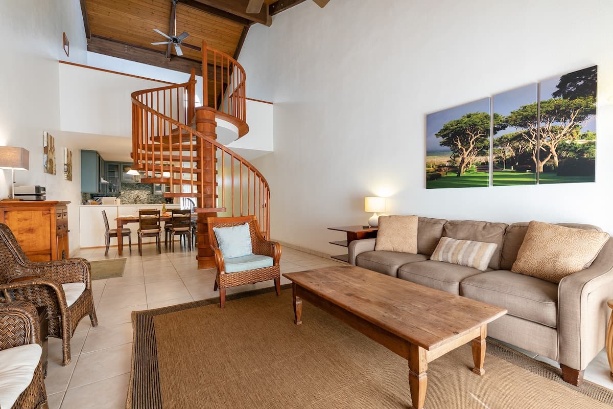 Condo in Kihei · ★4.82 · 2 bedrooms · 4 beds · 2 baths - Photo 3