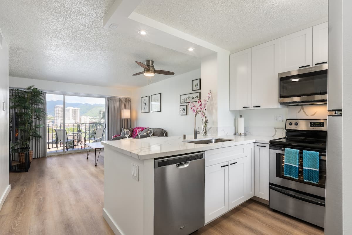 01 FREE Parking/10 min beach/2br-Waikiki/Ala Moana - Photo 5