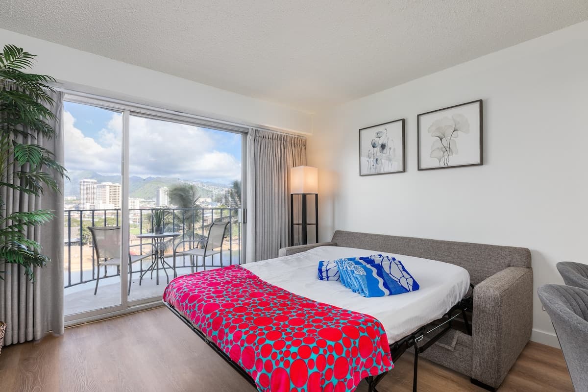 01 FREE Parking/10 min beach/2br-Waikiki/Ala Moana - Photo 3