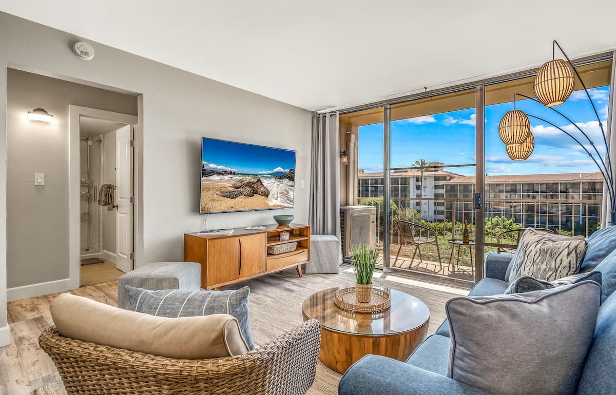 Condo in Kihei · ★4.92 · 2 bedrooms · 2 beds · 2 baths - Photo 1