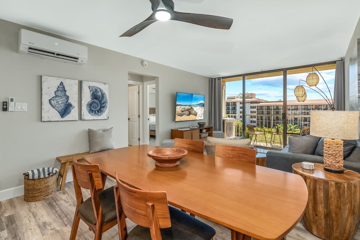Condo in Kihei · ★4.92 · 2 bedrooms · 2 beds · 2 baths - Photo 5