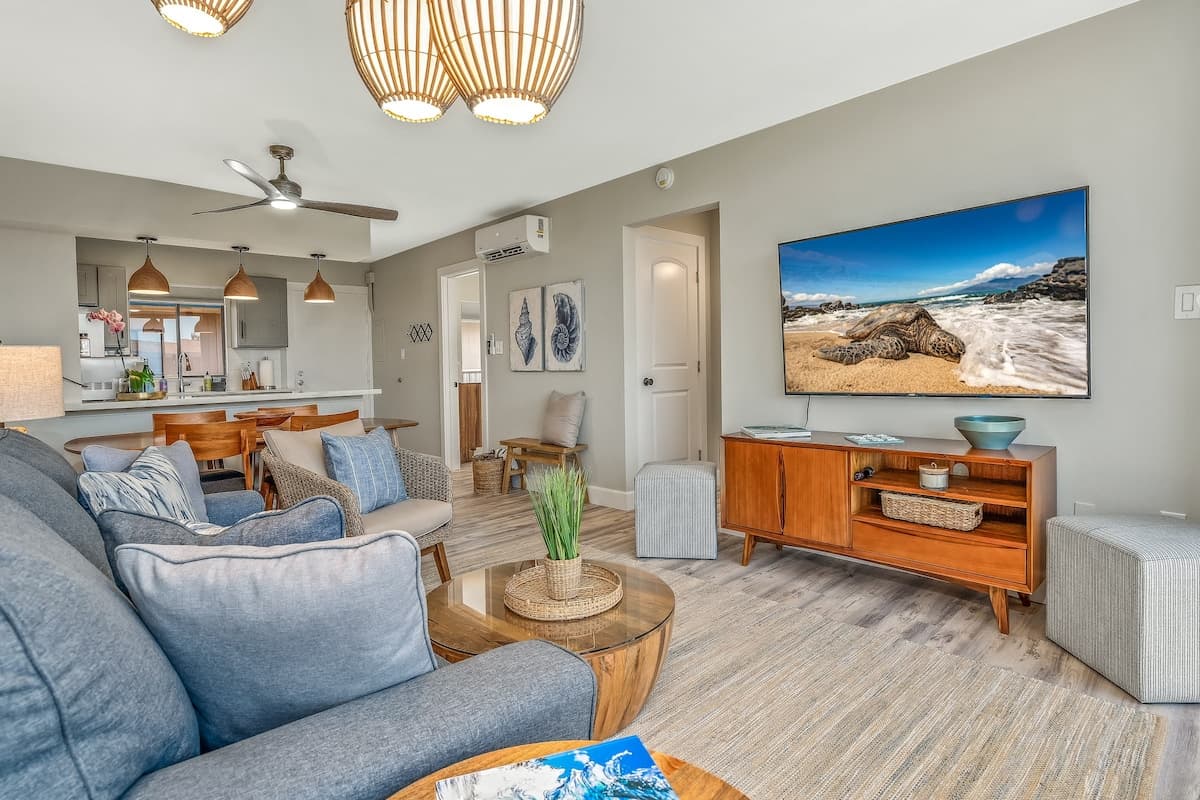 Condo in Kihei · ★4.92 · 2 bedrooms · 2 beds · 2 baths - Photo 3