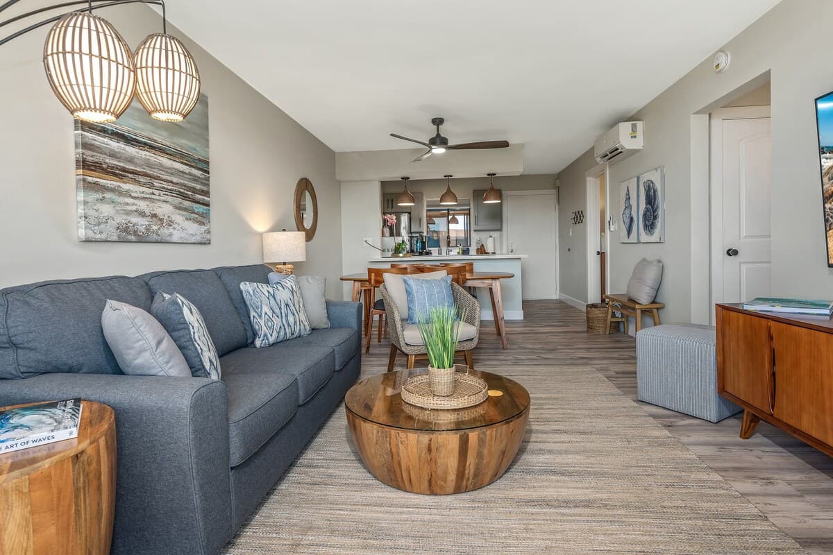Condo in Kihei · ★4.92 · 2 bedrooms · 2 beds · 2 baths - Photo 4