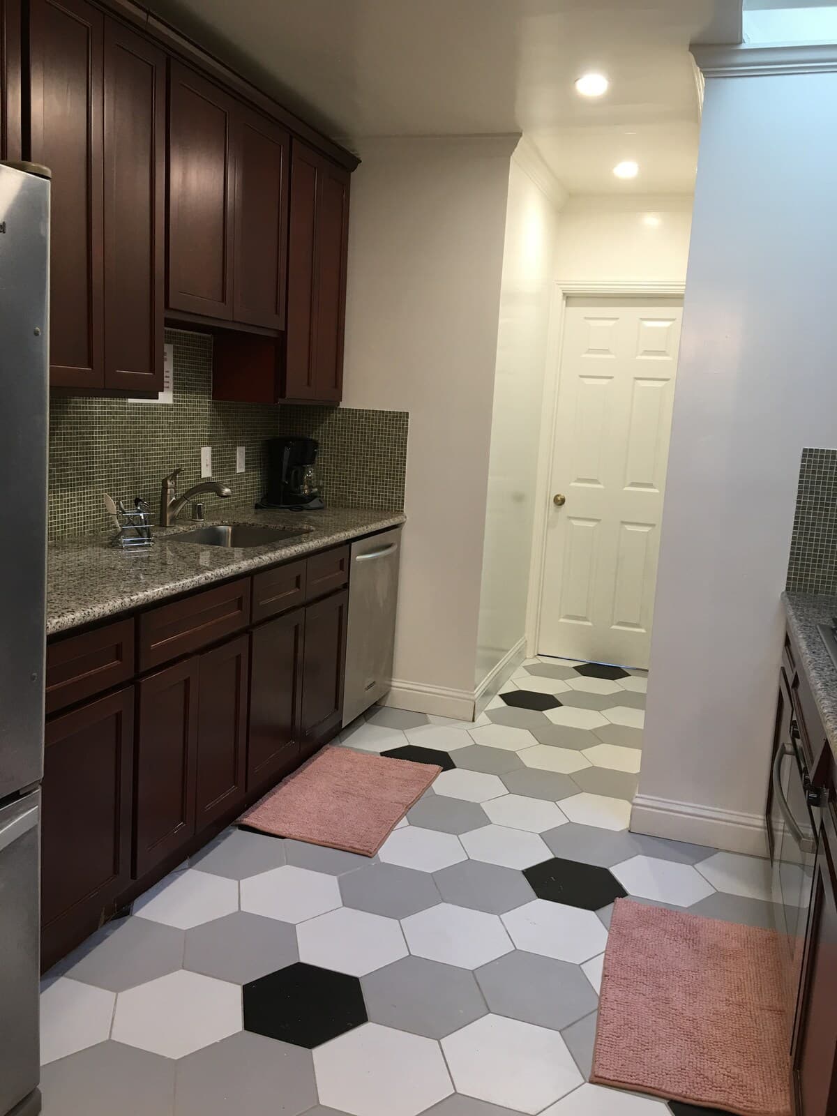 Newly renovated 4BR home near BART/MUNI - Photo 5