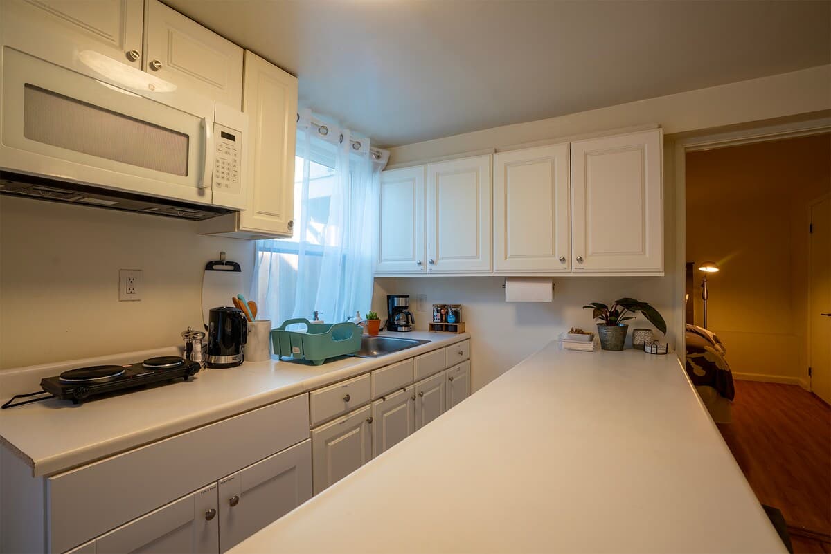 Private Parqueside Patio Suite - Photo 5