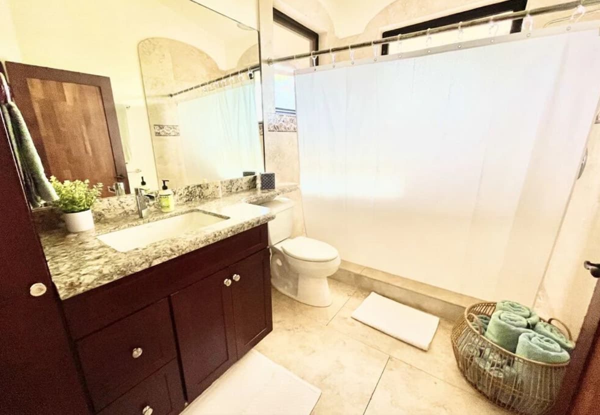 Guesthouse in Kihei · ★5.0 · 1 bedroom · 1 bed · 1 bath - Photo 4