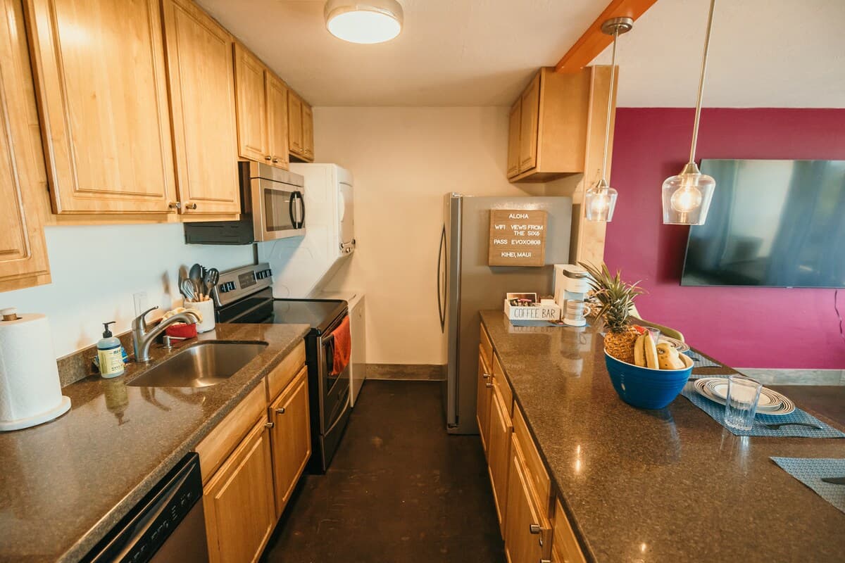 Condo in Kihei · ★4.96 · 1 bedroom · 2 beds · 1 private bath - Photo 5