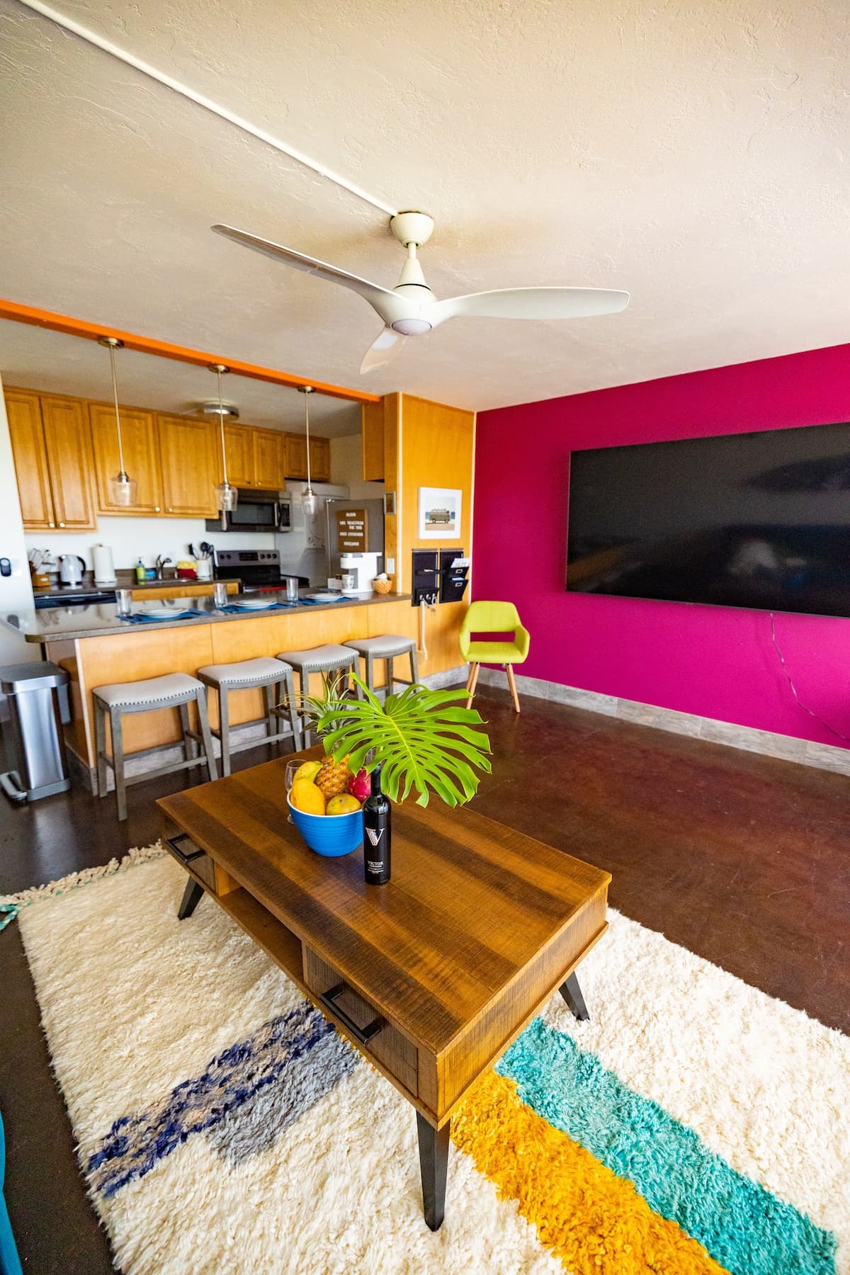 Condo in Kihei · ★4.96 · 1 bedroom · 2 beds · 1 private bath - Photo 2