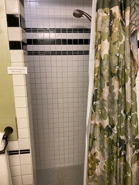 Condo in Kihei · ★4.71 · 1 bedroom · 2 beds · 1 private bath - Photo 5