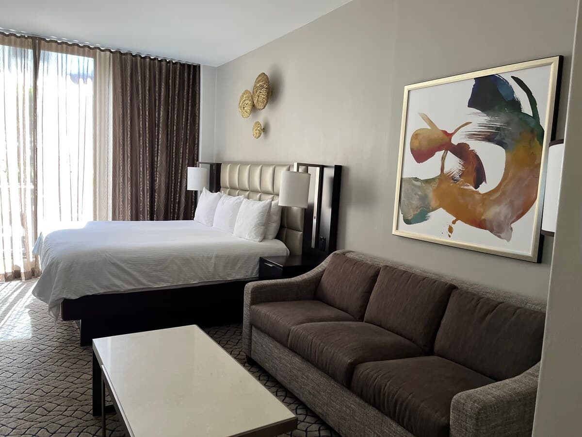 Union Square Condo with Skyline Views & Sauna - Photo 1