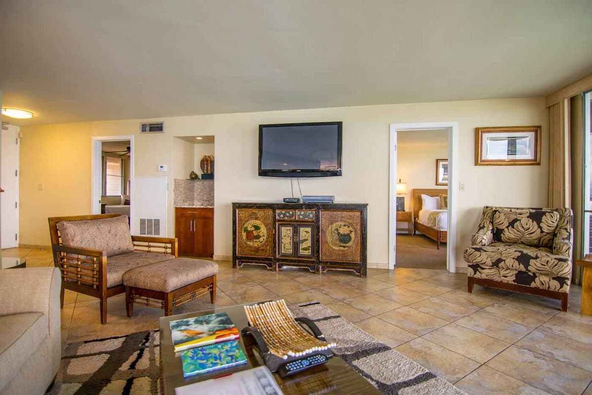 Royal Kahana Maui Unit 1110 Oceanfront 2BD/2BA - Photo 3