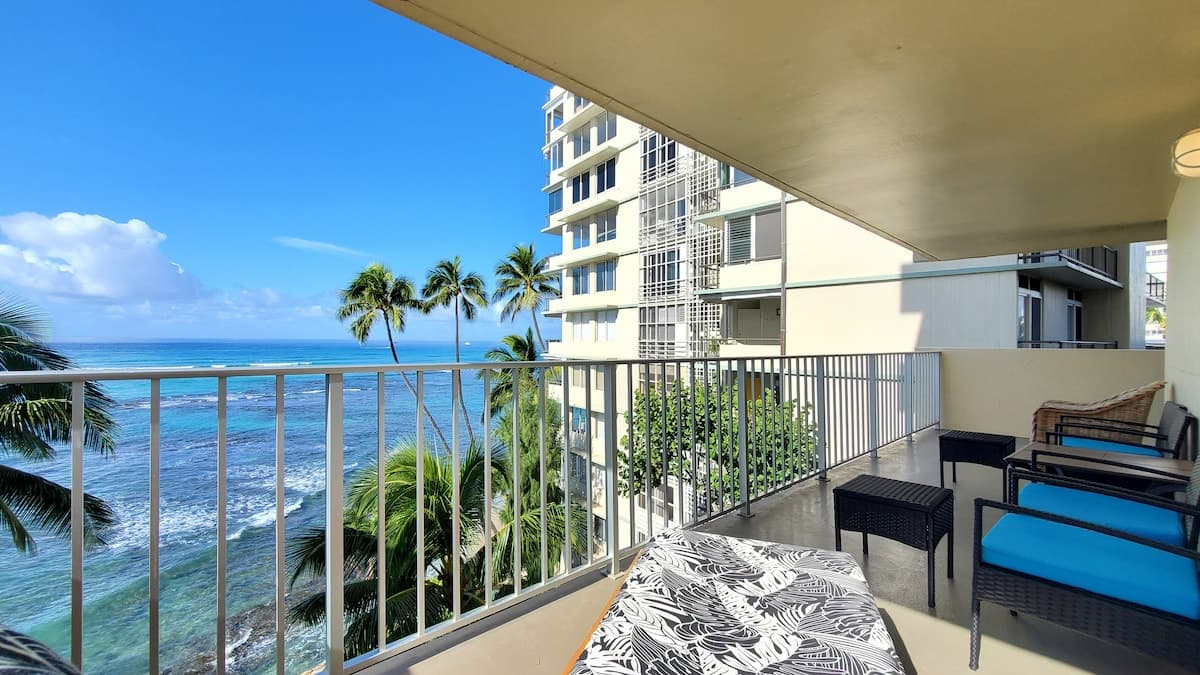 DHBH 601, 2 Bedroom Oceanfront condo - Photo 1