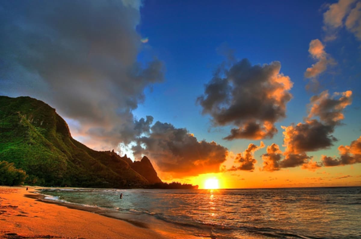 Villa in Princeville · ★5.0 · 2 bedrooms · 2 beds · 2 baths - Photo 1
