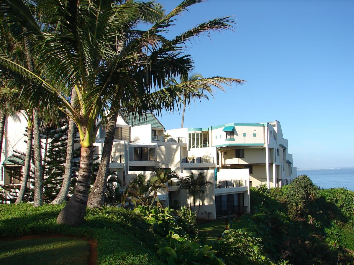 Villa in Princeville · ★5.0 · 2 bedrooms · 2 beds · 2 baths - Photo 2